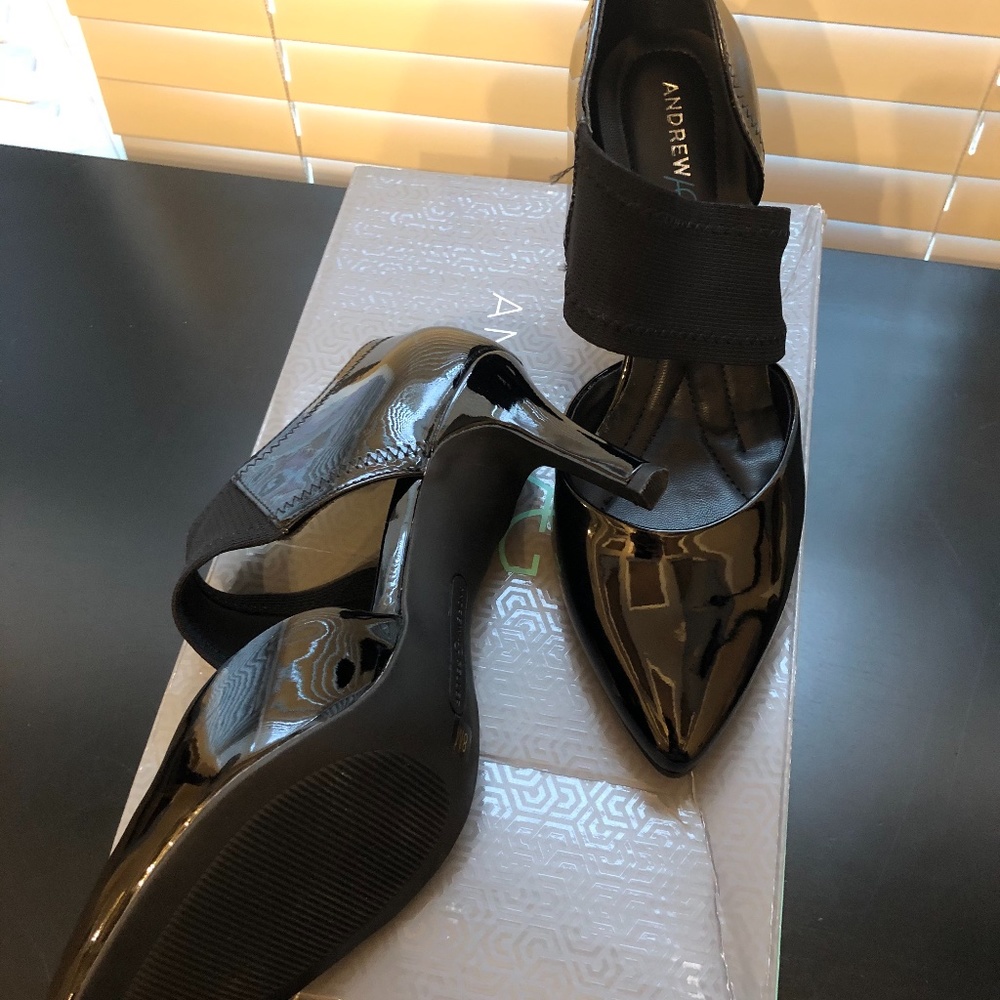 Andrew Geller BLK Patent Leather Heels never worn